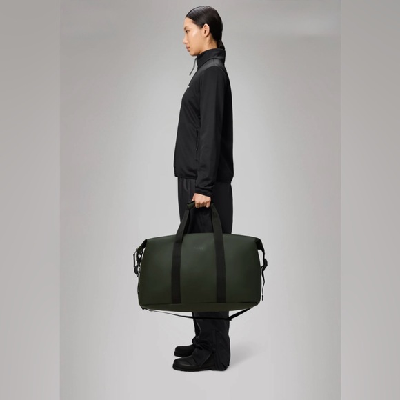 Rains Hilo Weekend Bag - Picture 3 of 5